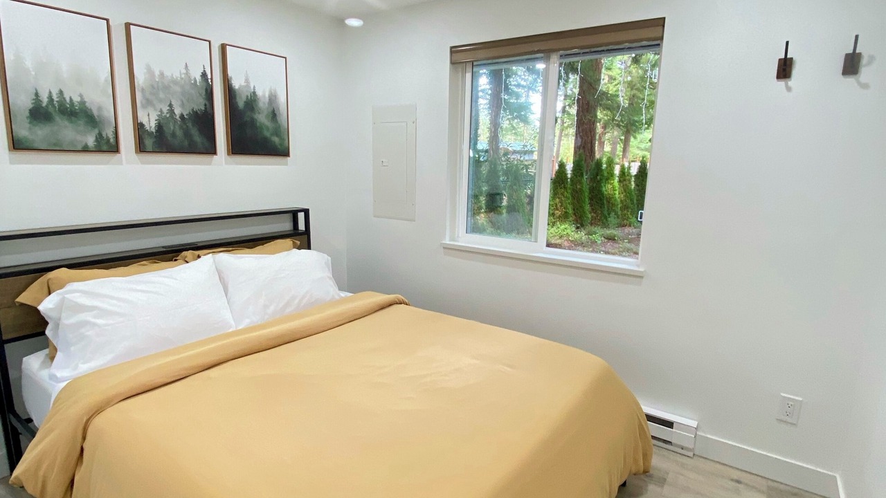 Photo of Bedroom in Peaceful Valley