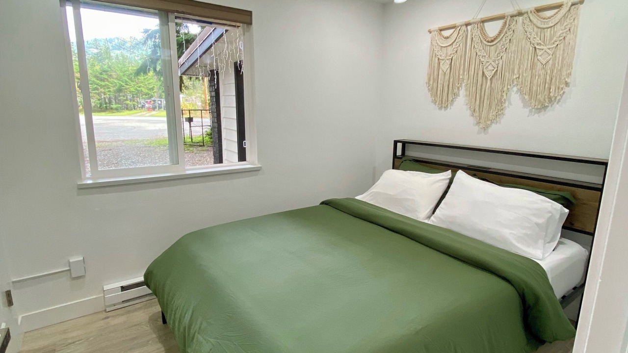 Photo of Bedroom in Peaceful Valley