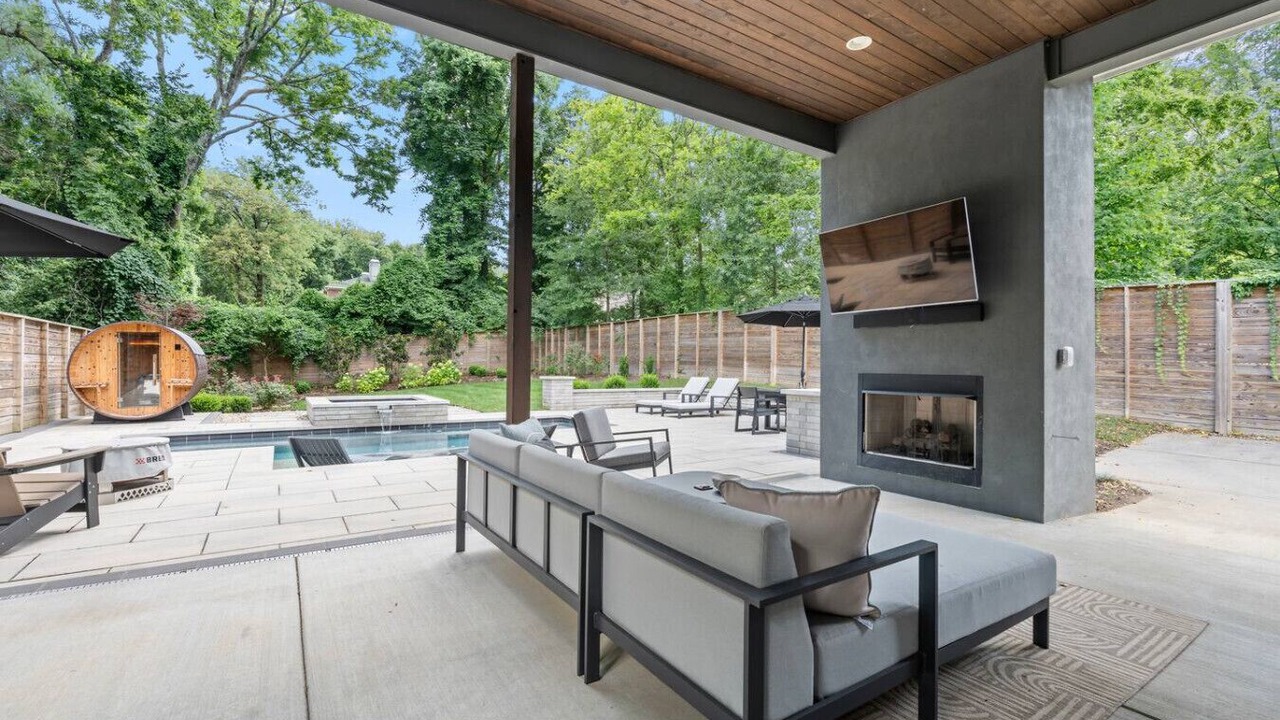 Photo of Livingroom in Green Hills