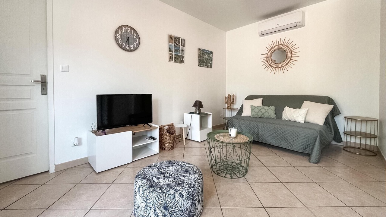 Photo of Bedroom in Saint-Martin-de-Crau