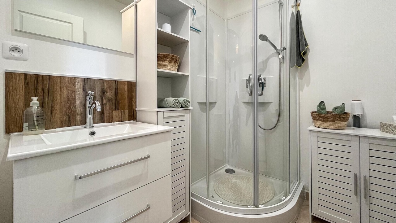 Photo of Bathroom in Saint-Martin-de-Crau