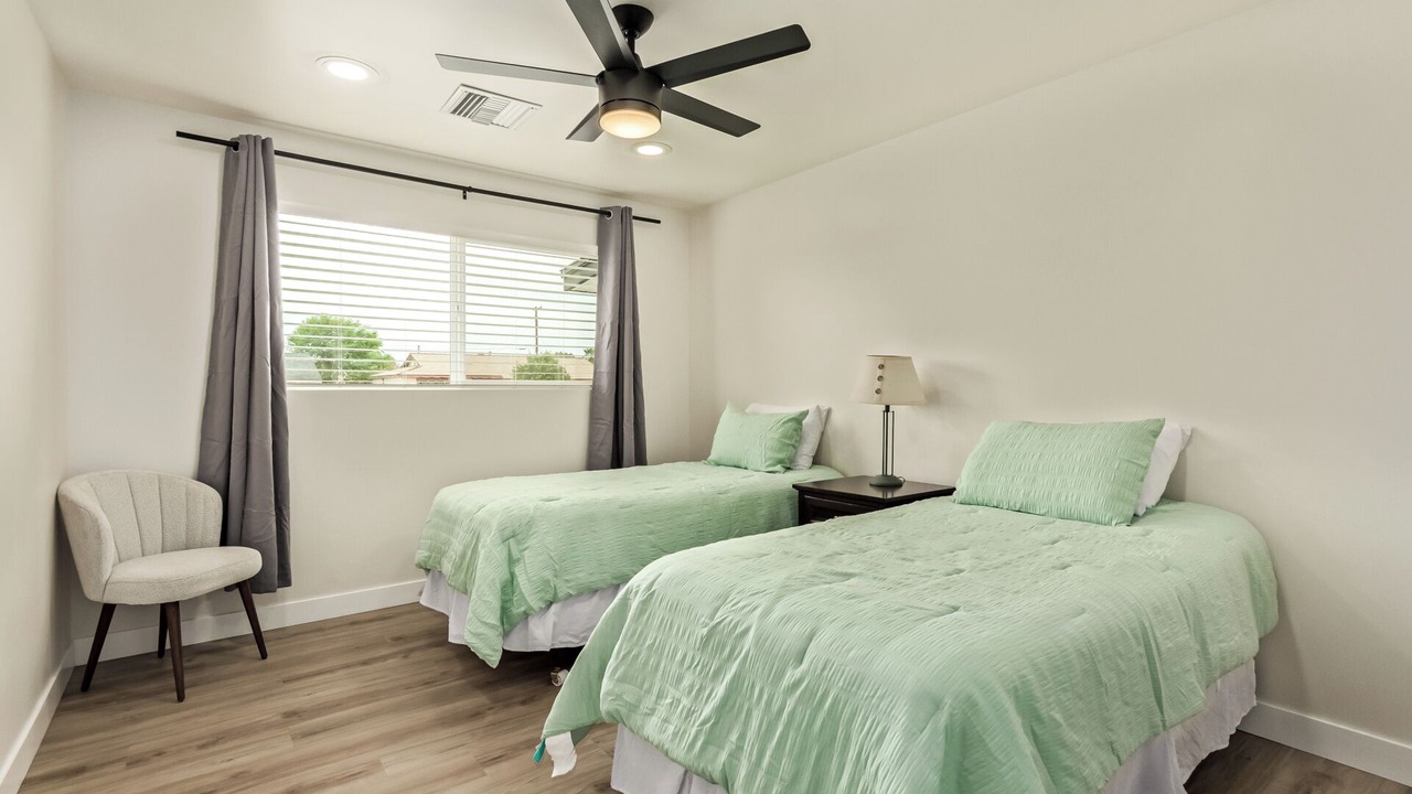 Photo of Bedroom in Papago Parkway