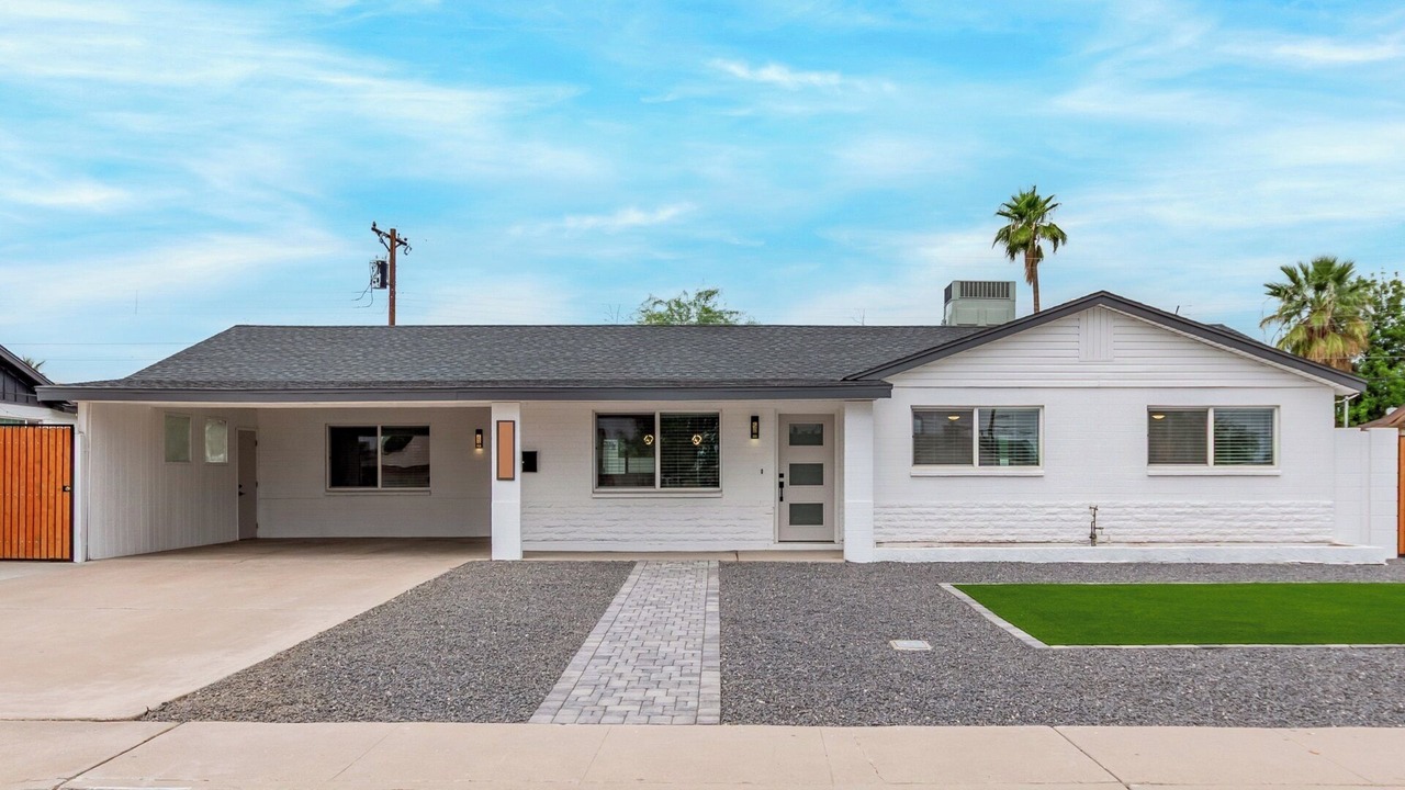 Photo of Outdoor in Papago Parkway