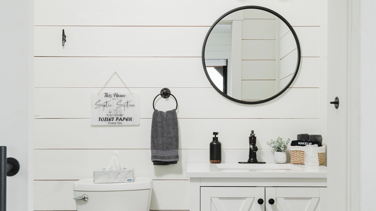 Photo of Bathroom in Ragged Island