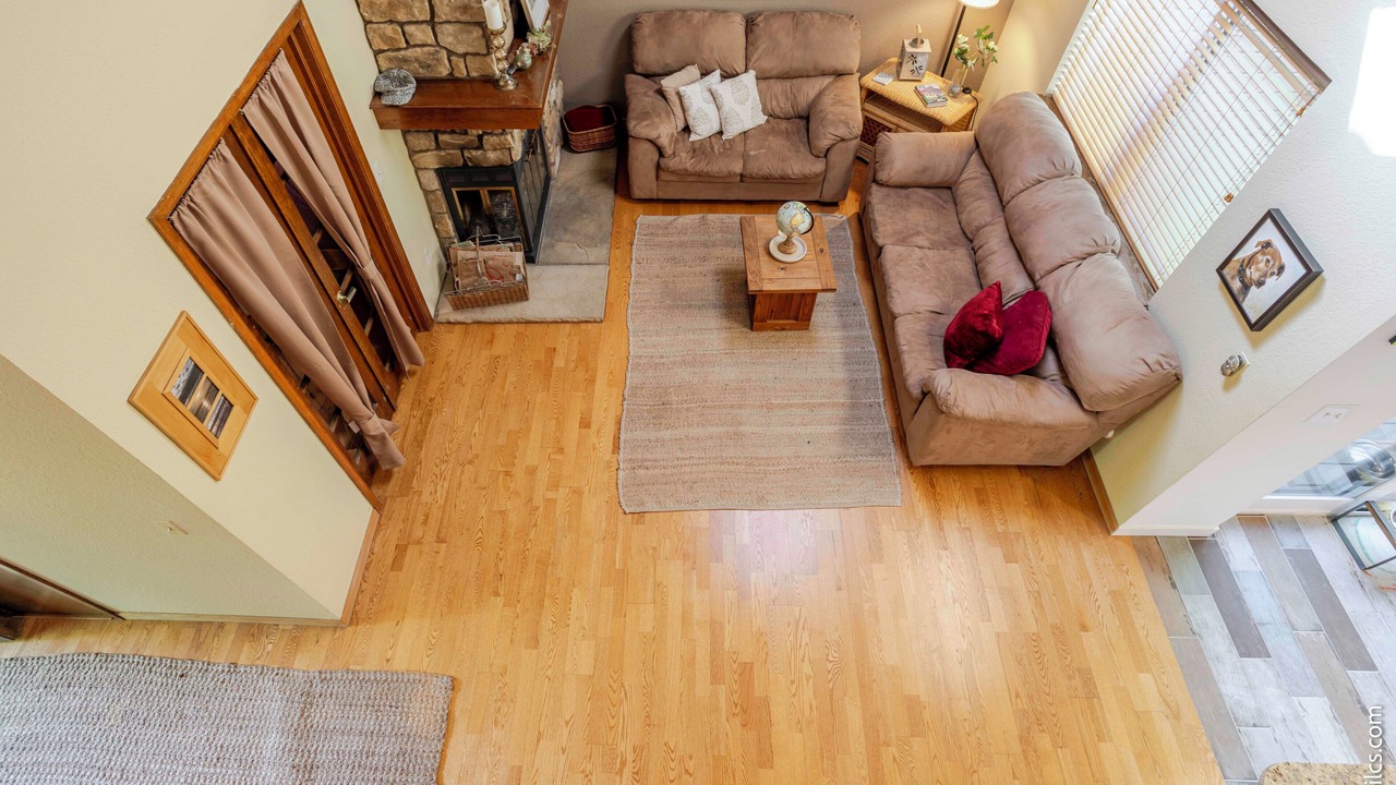 Photo of Livingroom in Gunbarrel