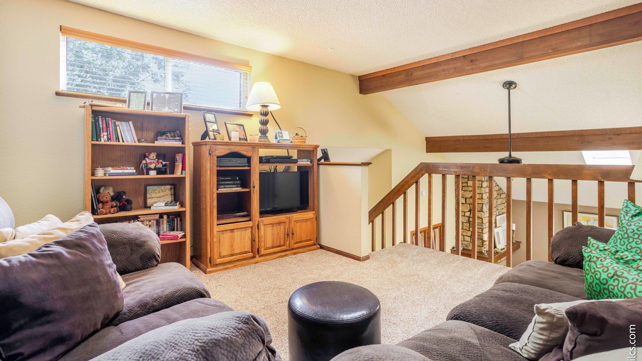 Photo of Livingroom in Gunbarrel
