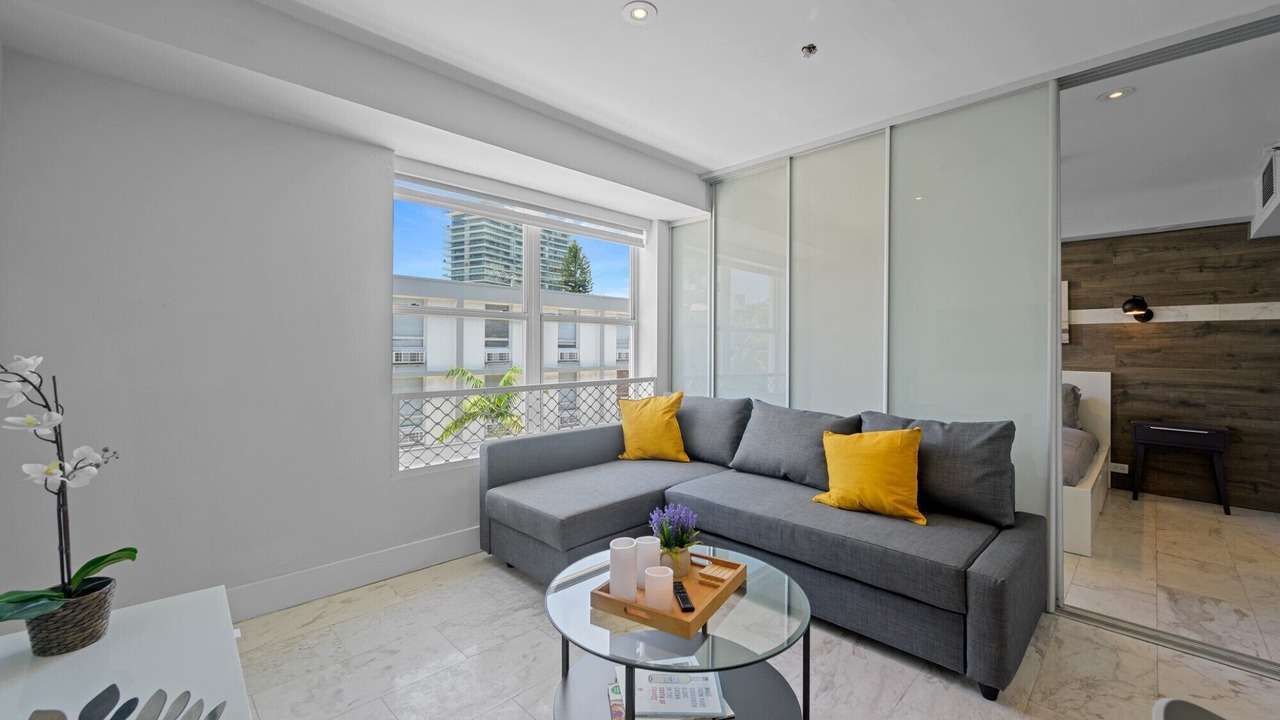 Photo of Livingroom in South Pointe