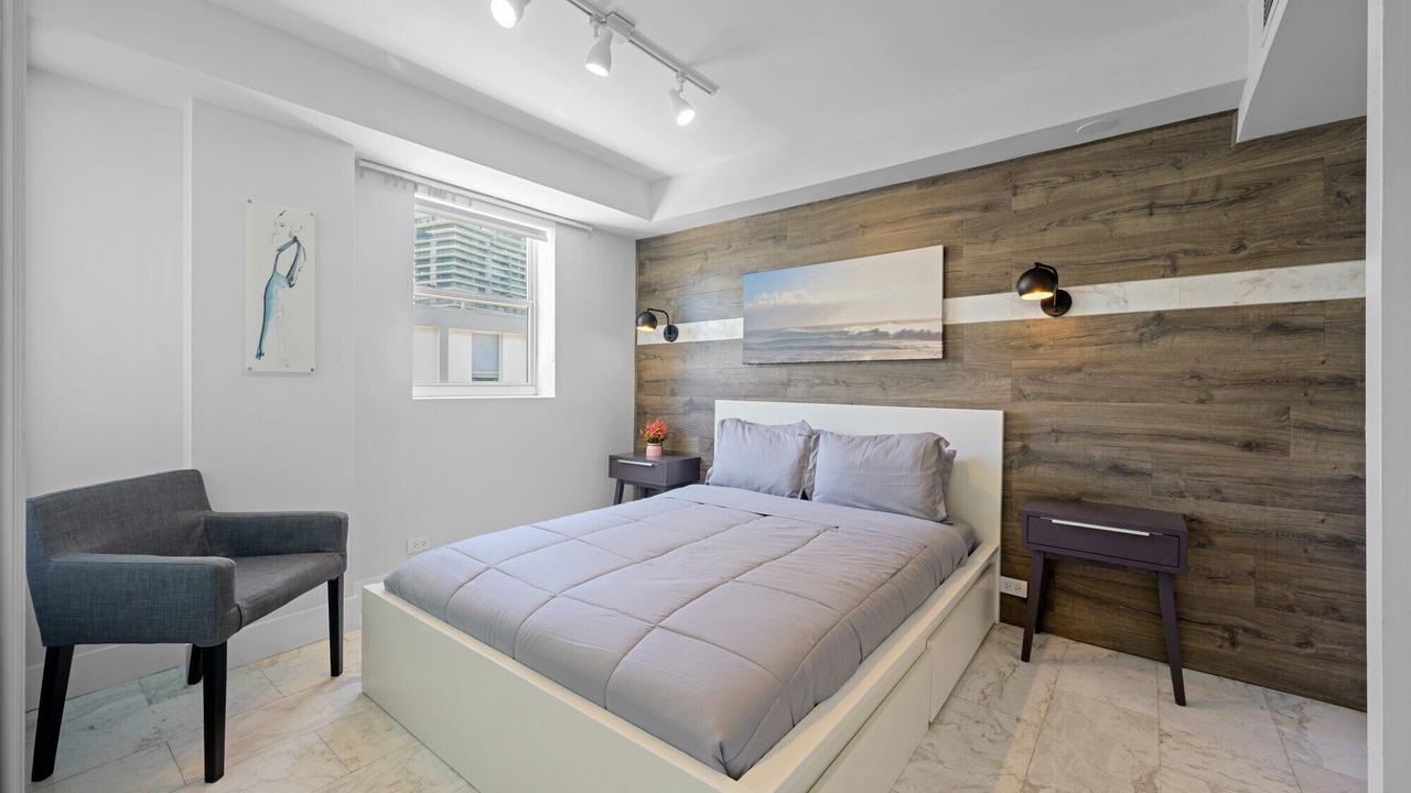 Photo of Bedroom in South Pointe