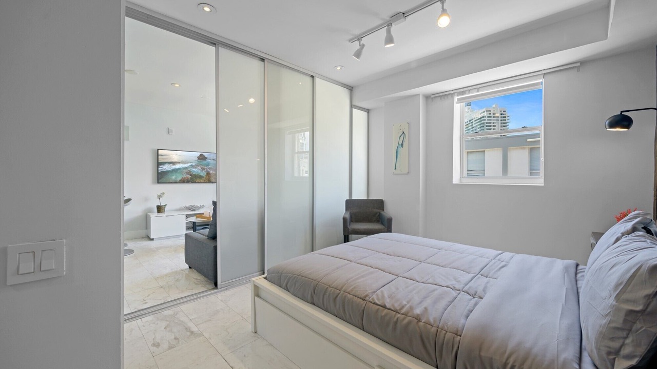 Photo of Bedroom in South Pointe