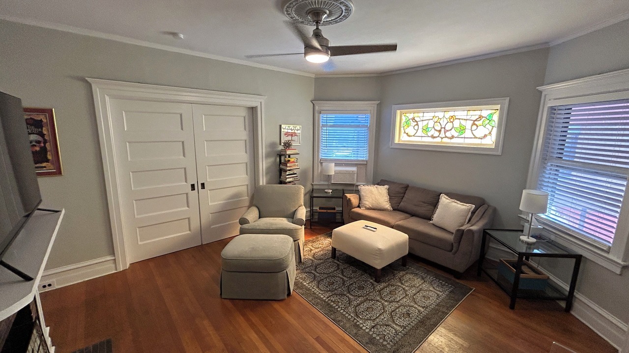 Photo of Livingroom in Montclair