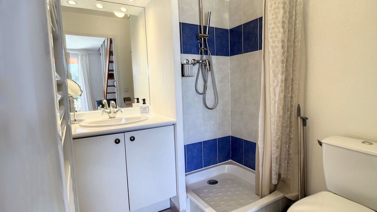 Photo of Bathroom in Calvisson