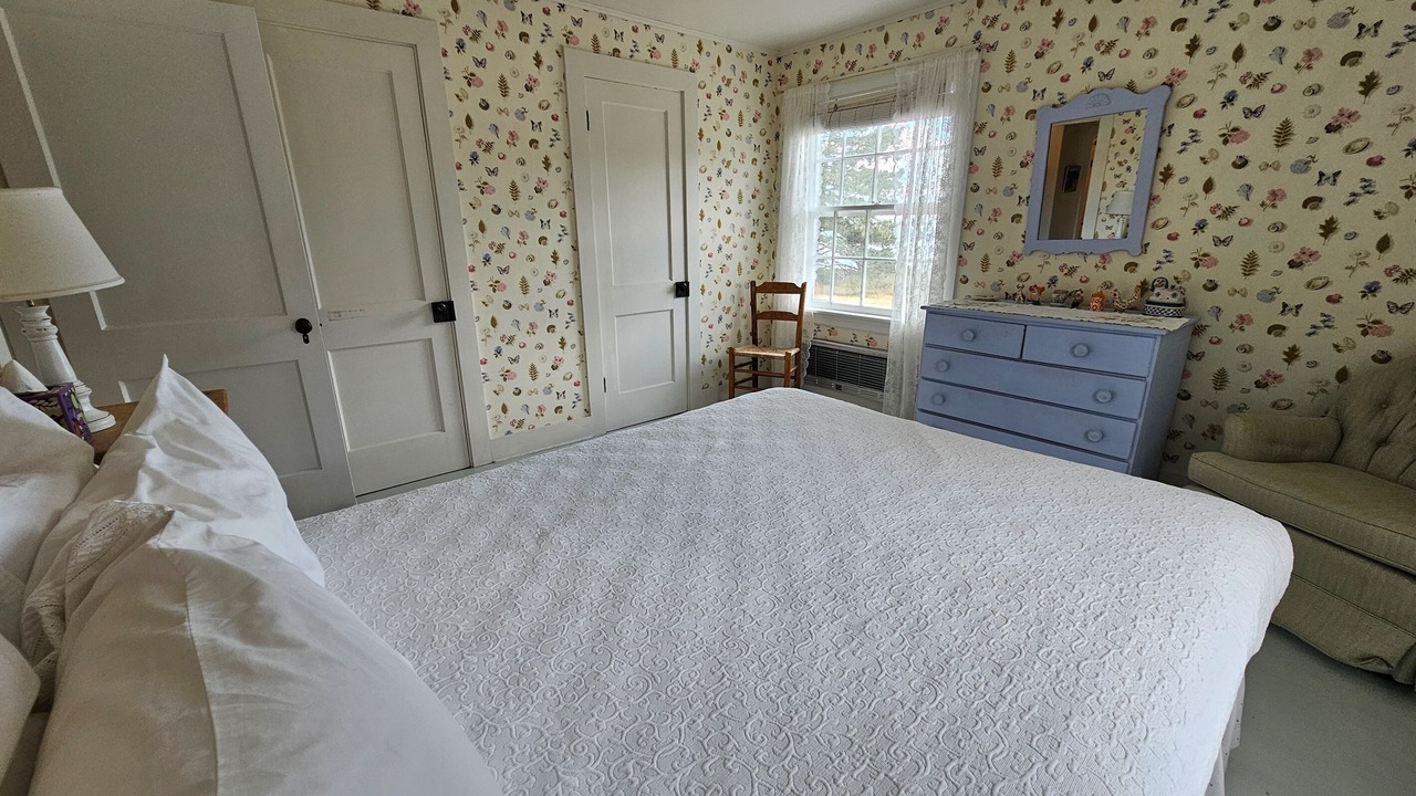 Photo of Bedroom in Stonington