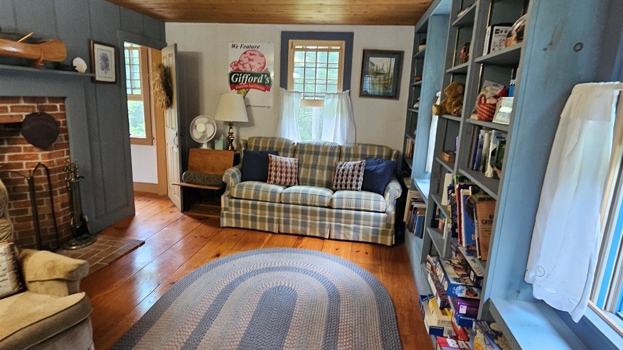 Photo of Others in Deer Isle