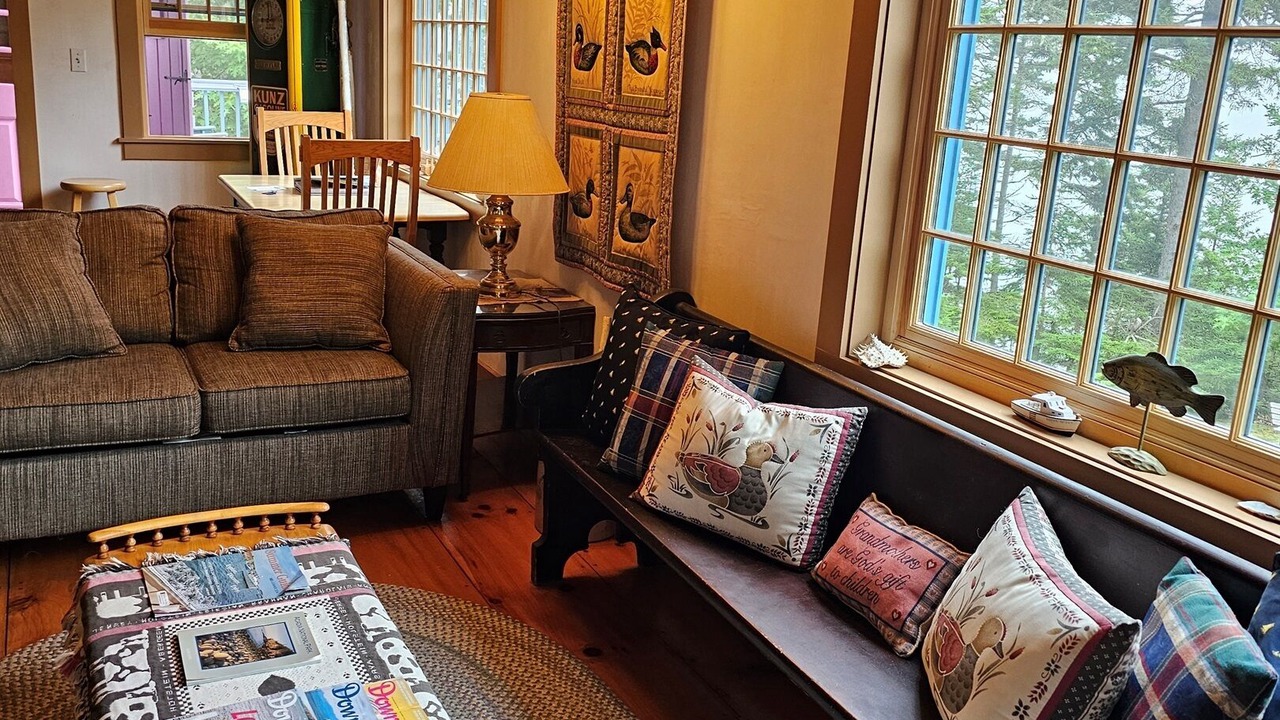 Photo of Livingroom in Deer Isle