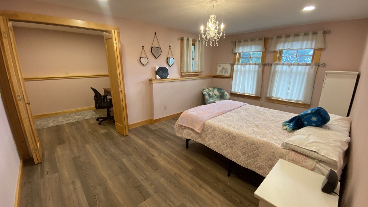 Photo of Others in Sedgwick