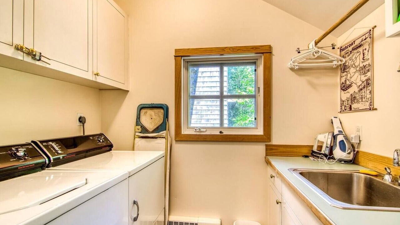 Photo of Bedroom in Stonington