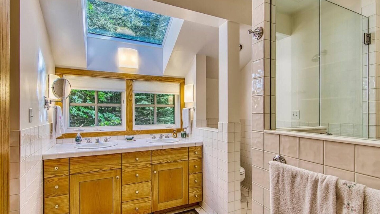 Photo of Bathroom in Stonington