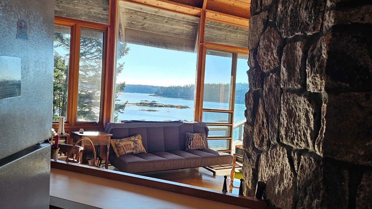 Photo of Livingroom in Stonington