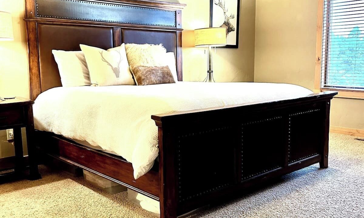 Photo of Bedroom in Powell Butte