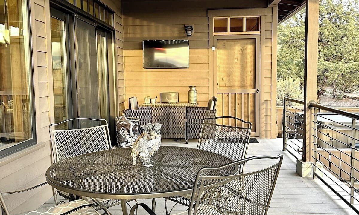 Photo of Outdoor in Powell Butte