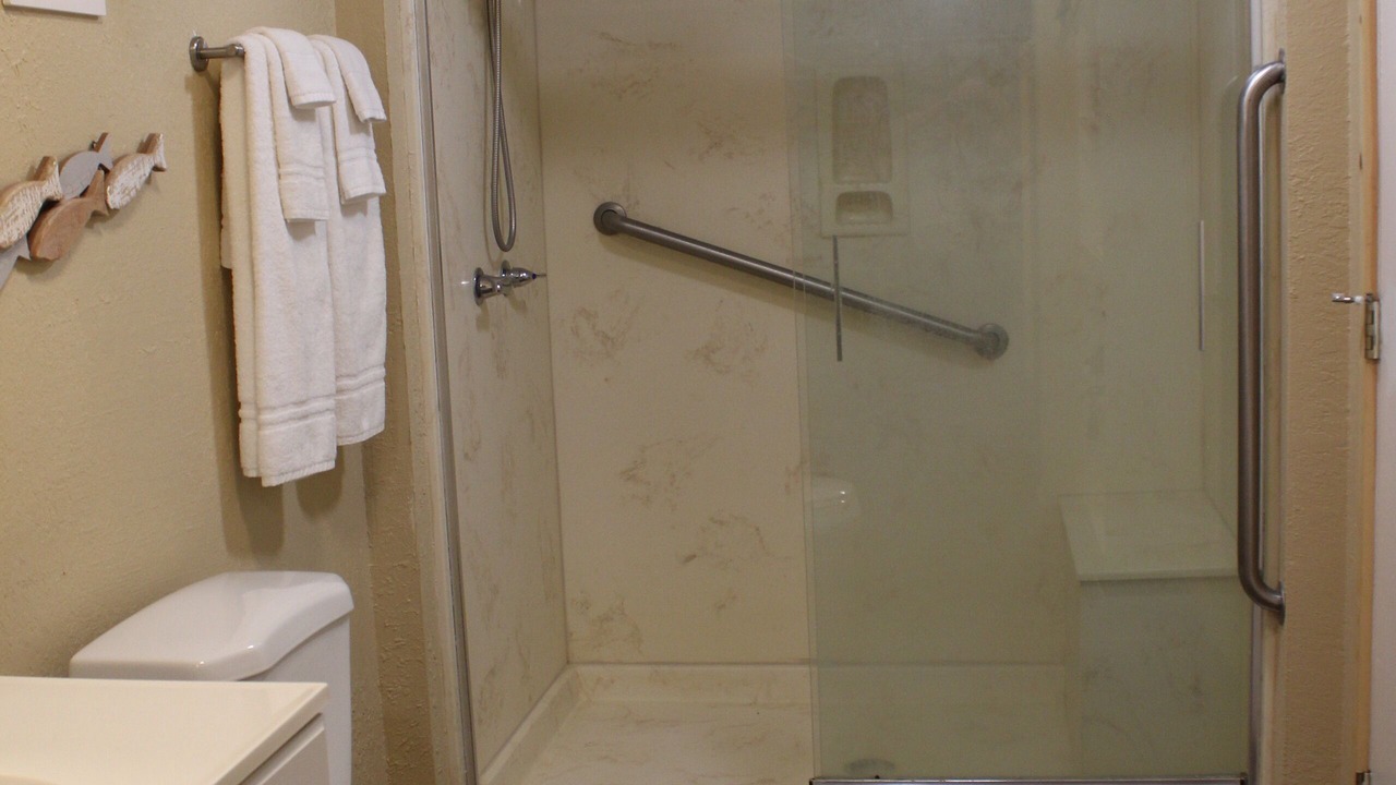 Photo of Bathroom in Willis