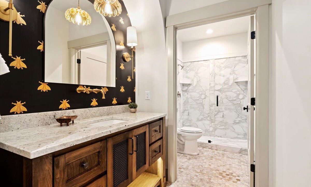 Photo of Bathroom in Midway