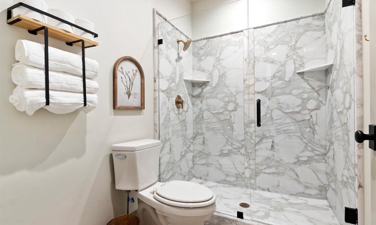 Photo of Bathroom in Midway