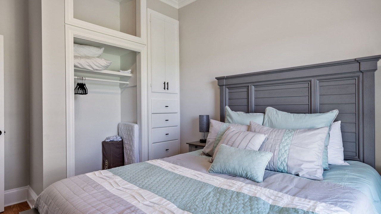 Photo of Bedroom in Perry