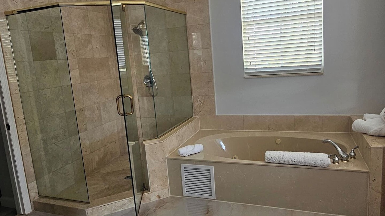 Photo of Bathroom in Tamiami