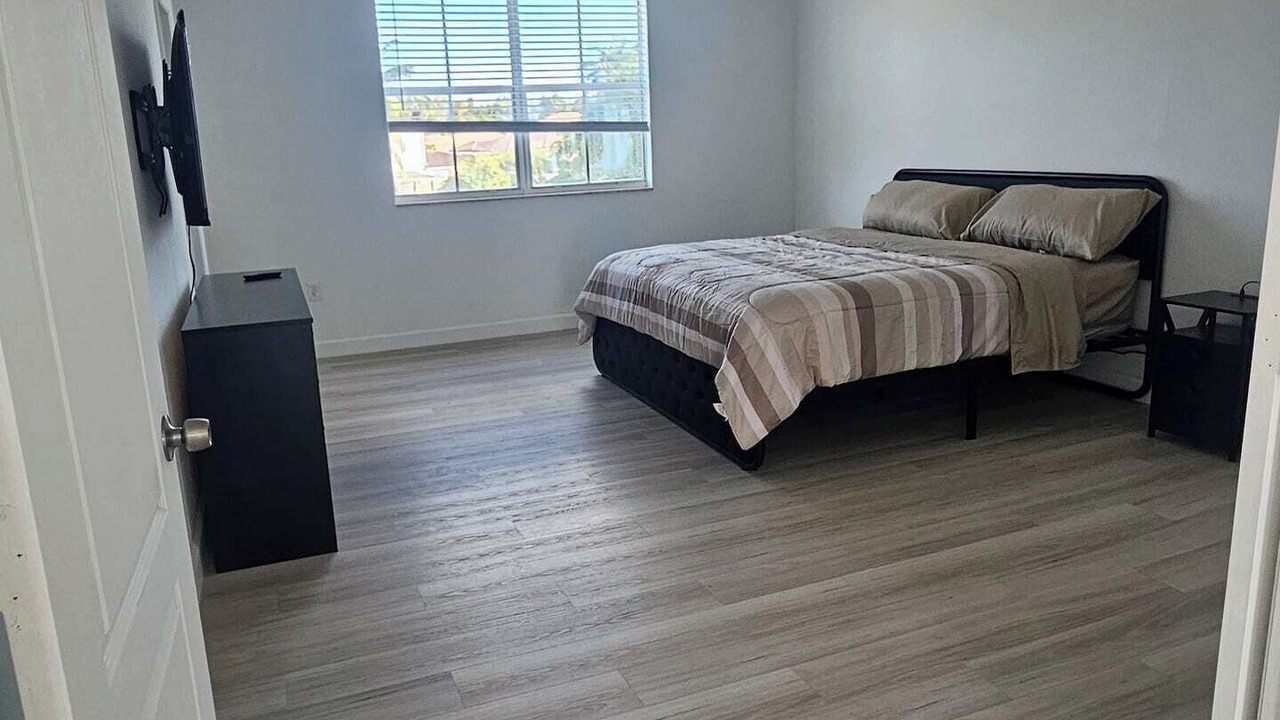 Photo of Bedroom in Tamiami