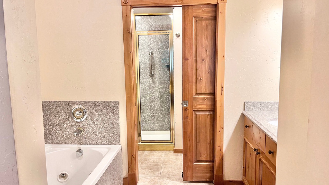 Photo of Bathroom in Midway