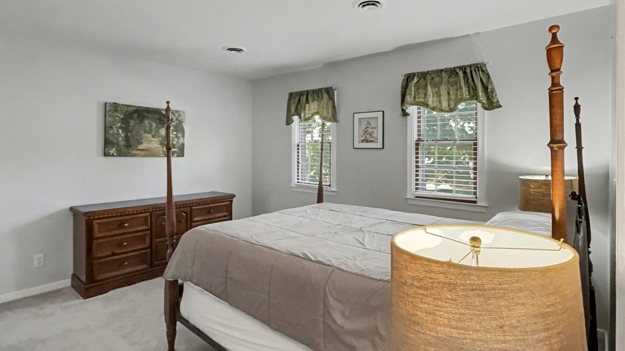 Photo of Bedroom in Midlothian