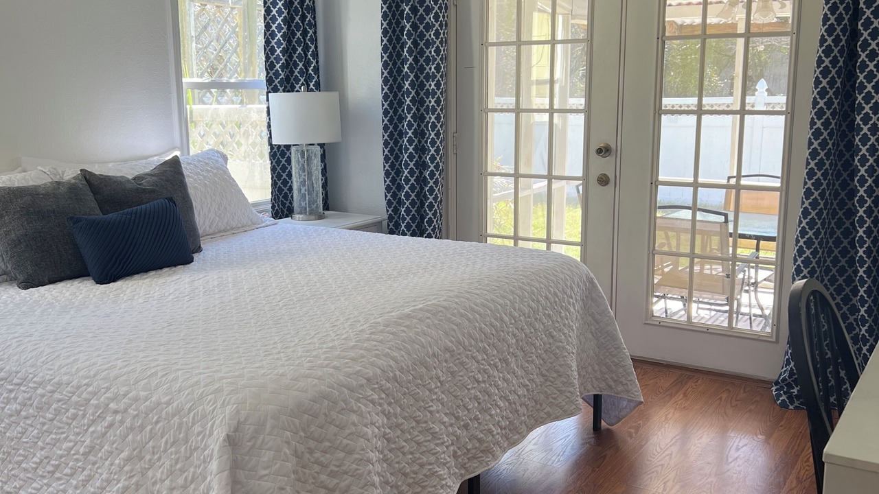 Photo of Bedroom in Bacliff