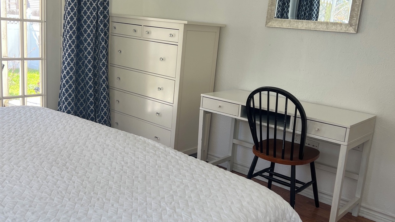Photo of Bedroom in Bacliff