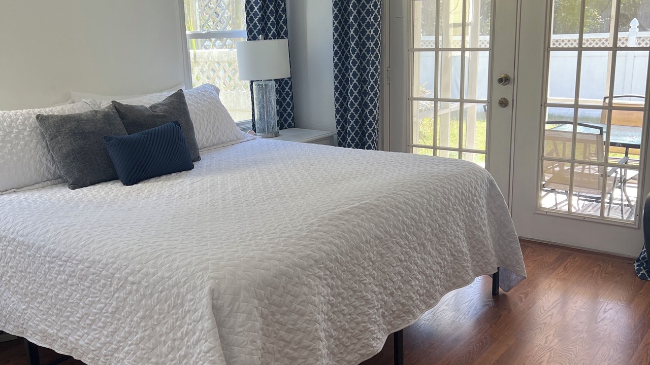 Photo of Bedroom in Bacliff