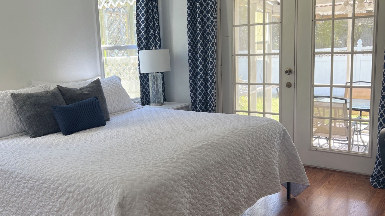 Photo of Bedroom in Bacliff
