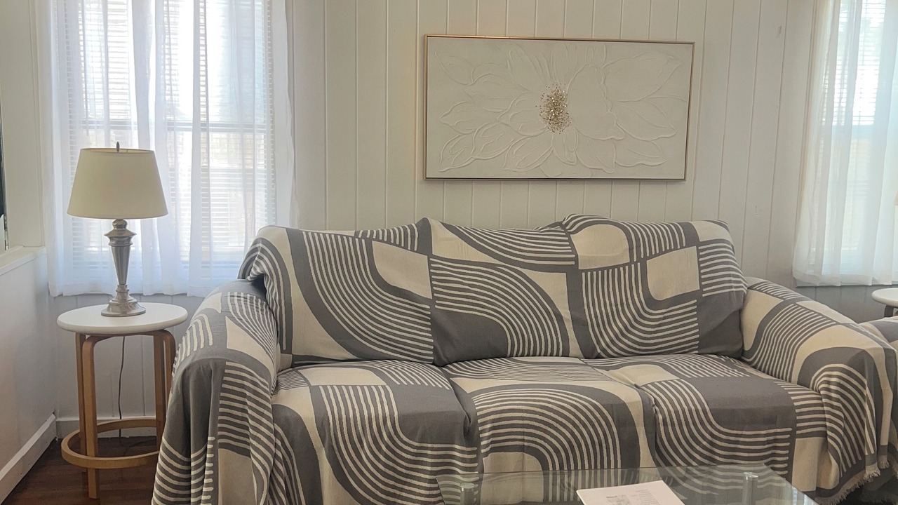 Photo of Livingroom in Bacliff