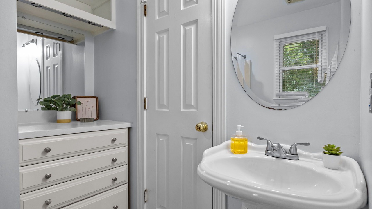 Photo of Bathroom in Duke Park