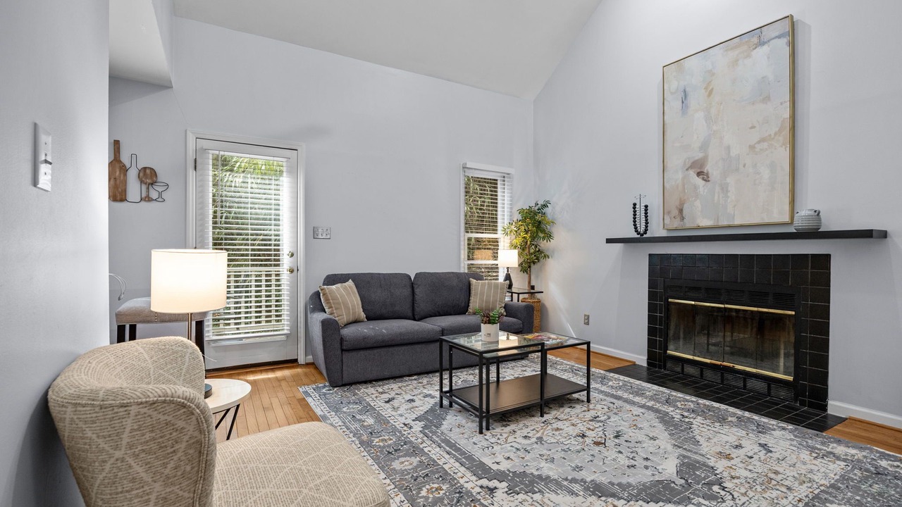 Photo of Livingroom in Duke Park