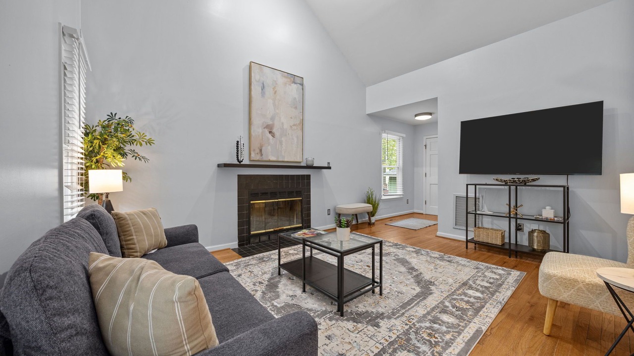 Photo of Livingroom in Duke Park