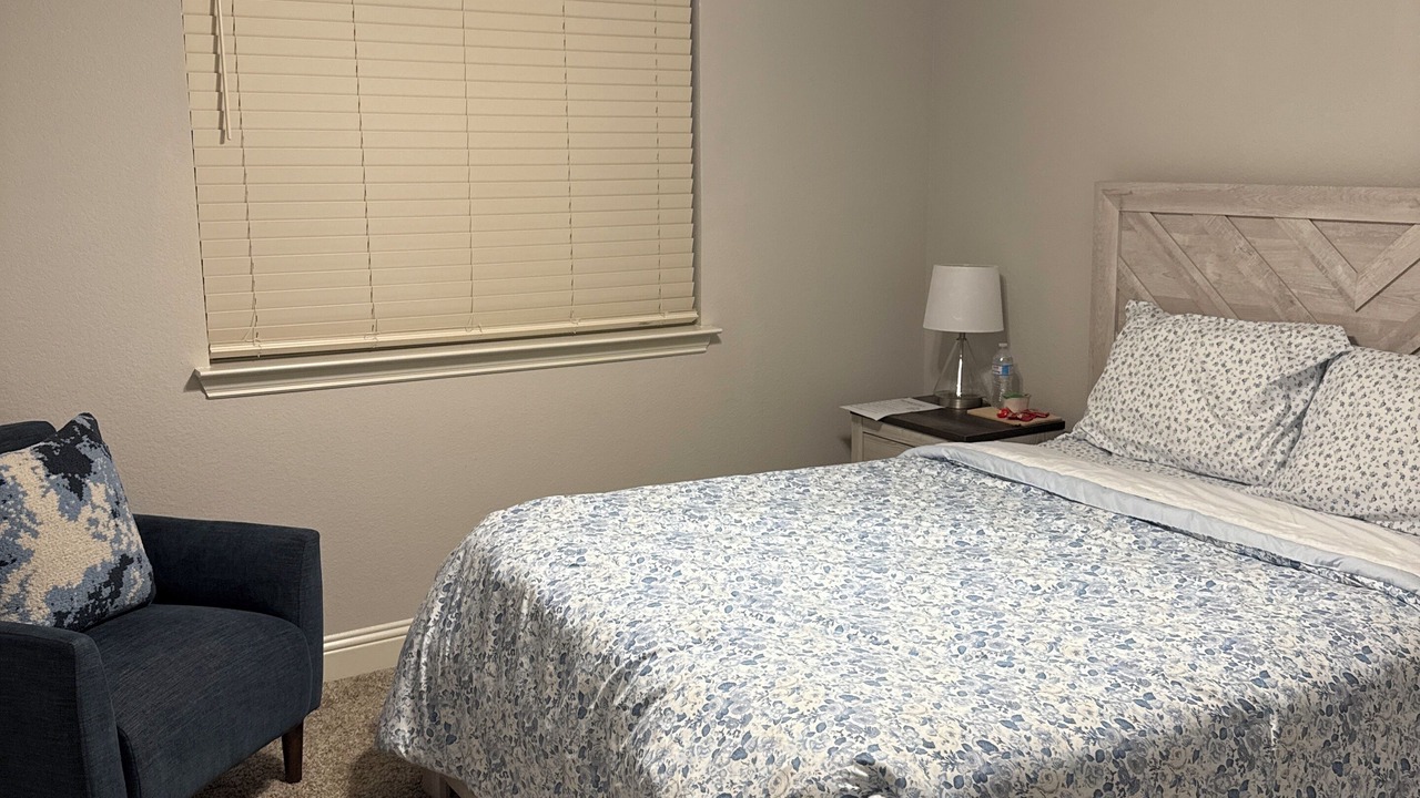 Photo of Bedroom in Anna
