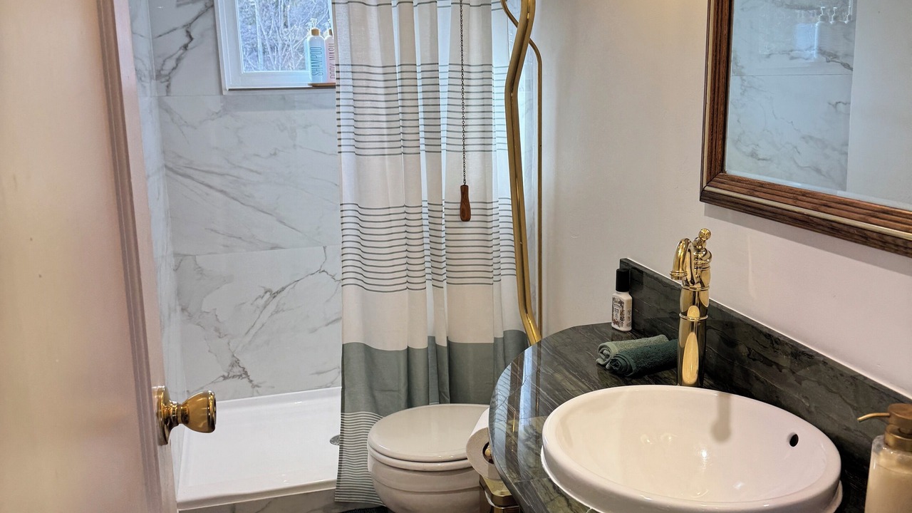 Photo of Bathroom in Meeker