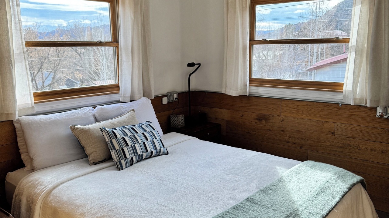 Photo of Bedroom in Meeker