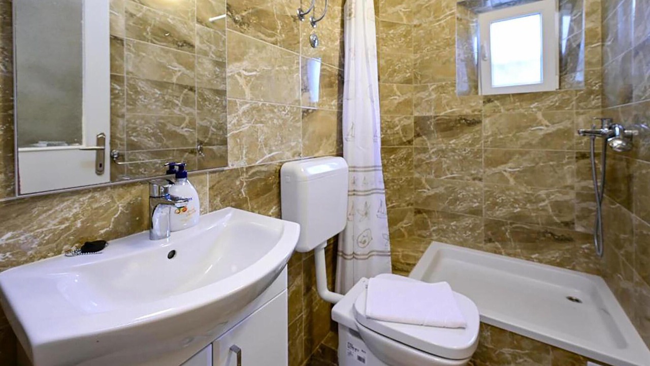 Photo of Bathroom in Drace