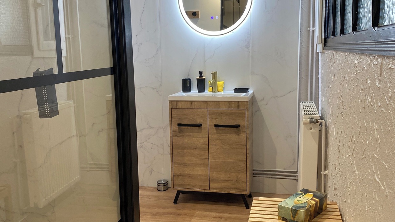 Photo of Others in Prey