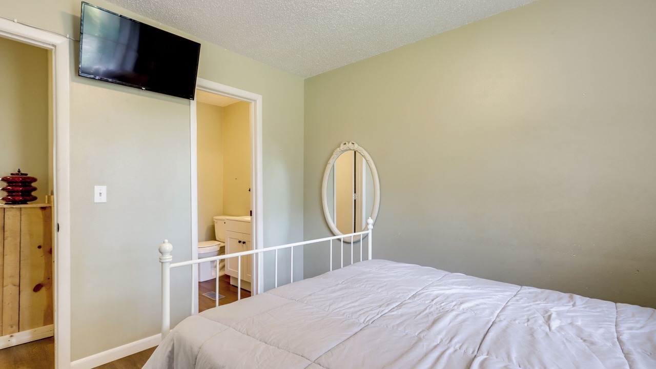 Photo of Bedroom in Cassville