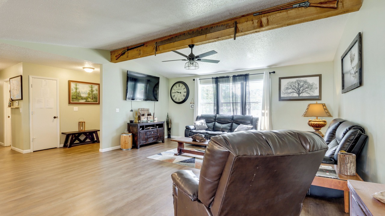 Photo of Livingroom in Cassville