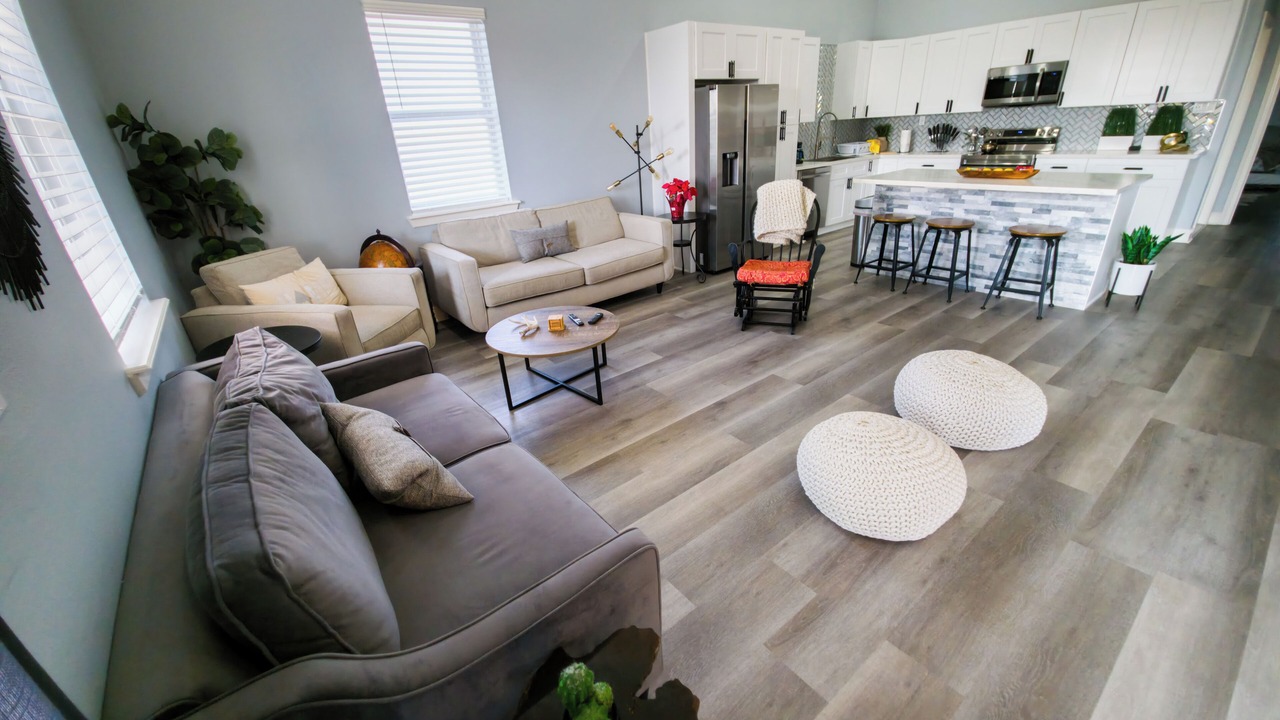 Photo of Livingroom in Hitchcock