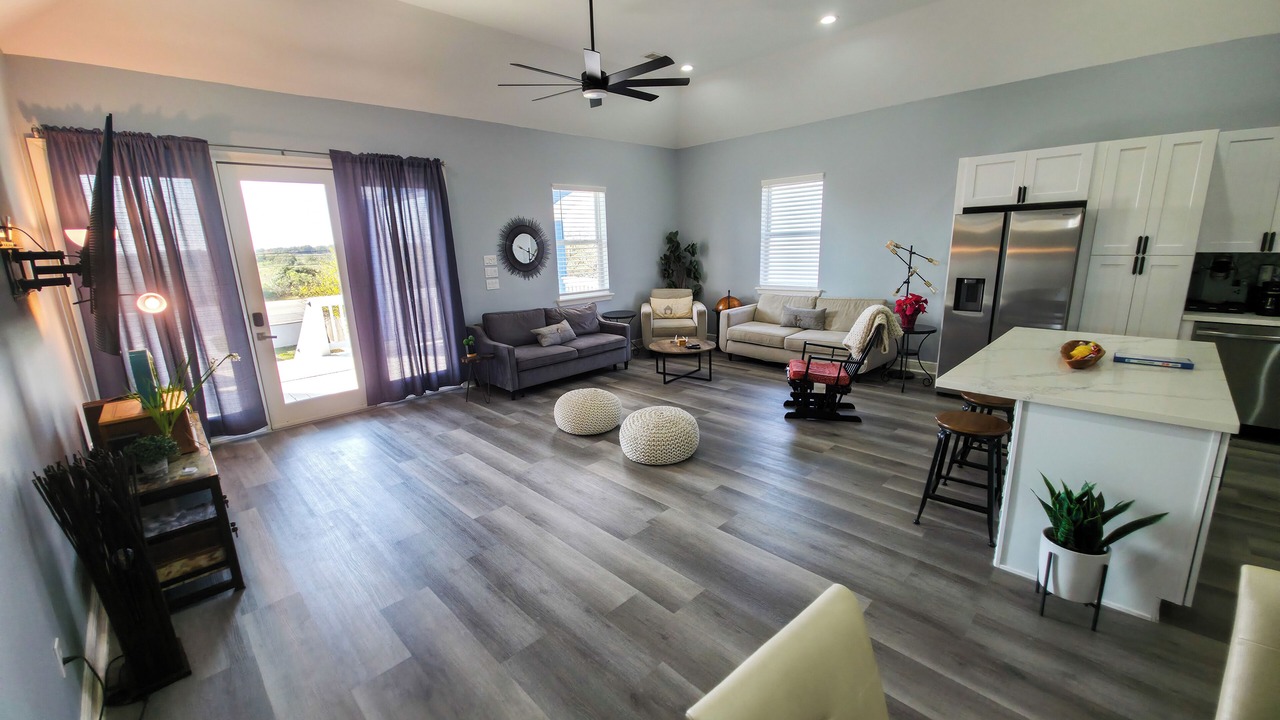 Photo of Livingroom in Hitchcock
