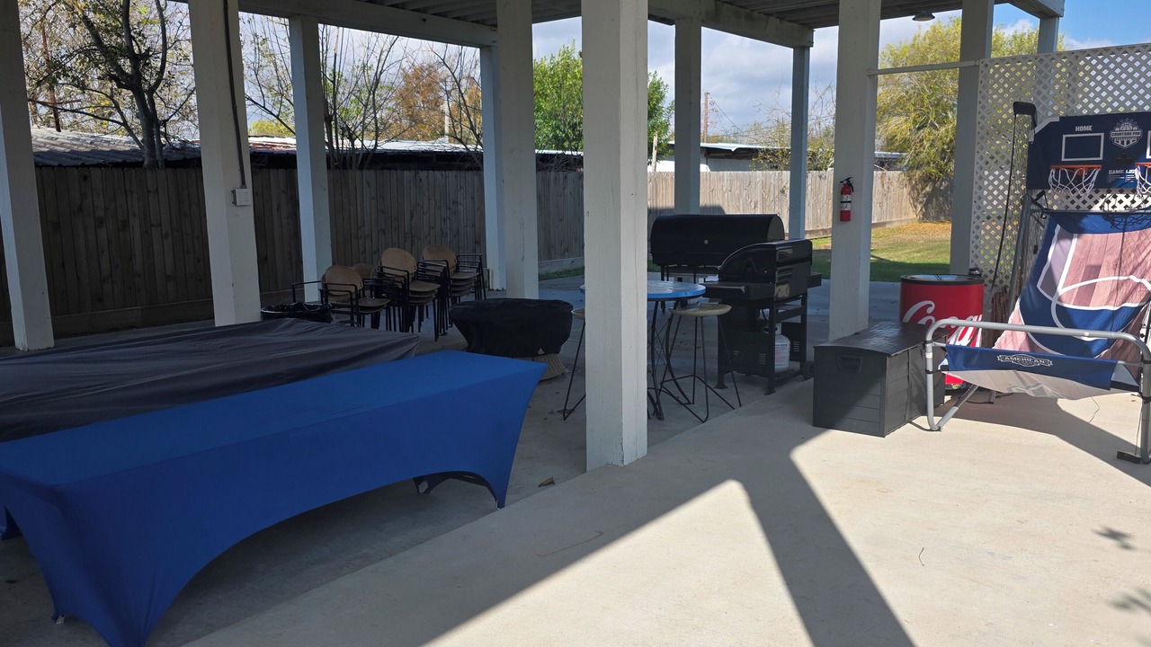Photo of Patio Balcony in Hitchcock